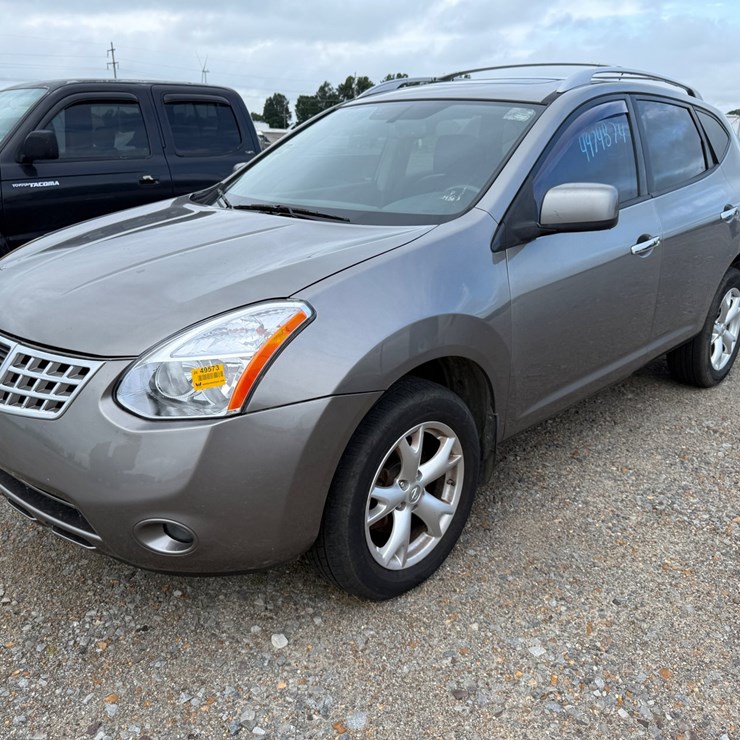 2010 NISSAN ROGUE