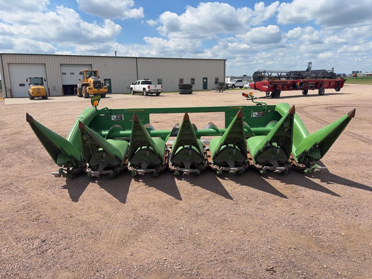 2009-john-deere-606c-image-2
