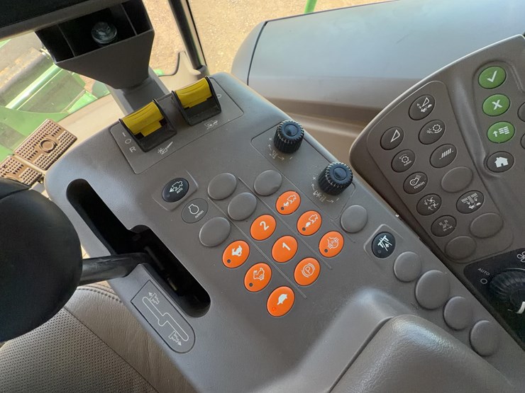2015-john-deere-s680-image-59