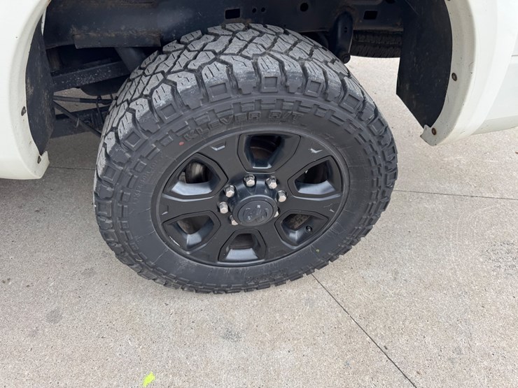 2016-dodge-ram-2500-image-48
