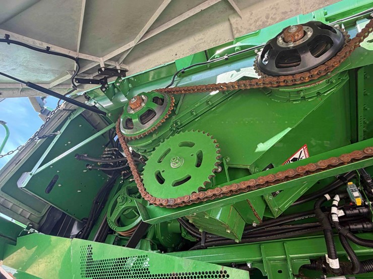 2019-john-deere-s780-image-47
