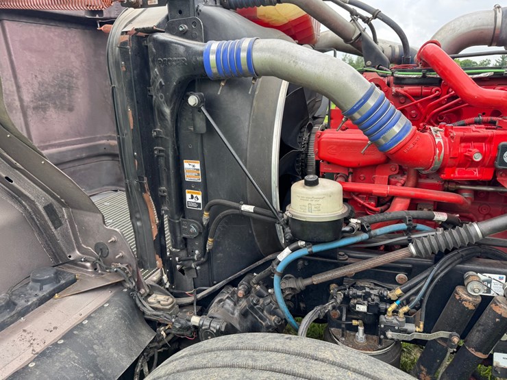2021-kenworth-w900l-image-65