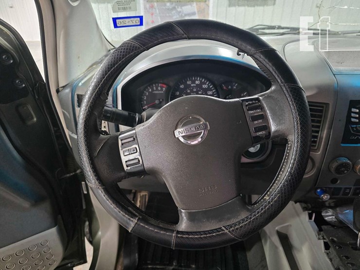 2004-nissan-titan-image-12