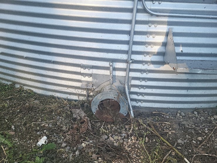grain-bin---farthest-from-road-image-13