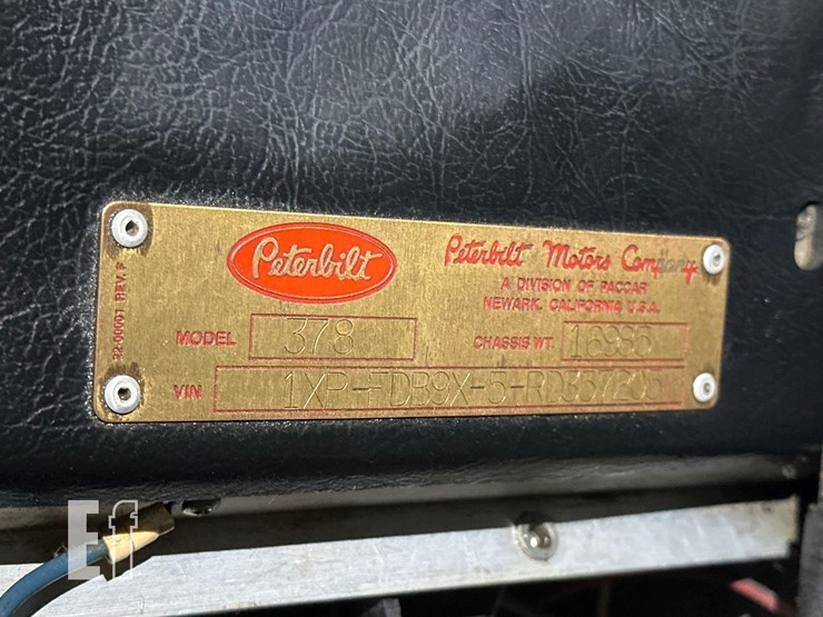 1994-peterbilt-378-image-34