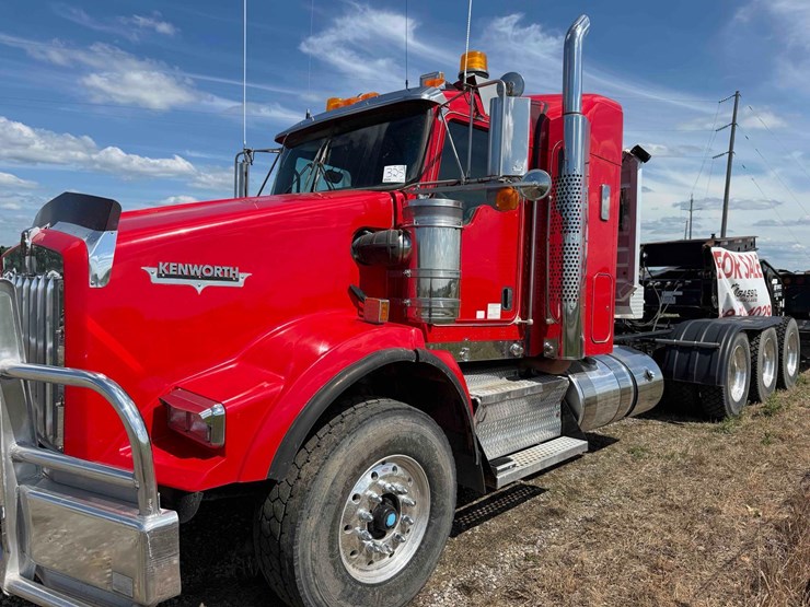 2012-kenworth-t800-image-14