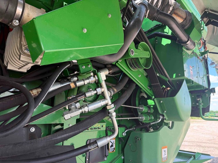 2019-john-deere-s780-image-59
