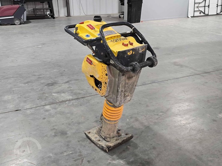 2014-bomag-bt60-image-2