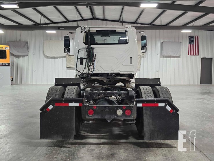 2015-international-transtar-8600-image-8
