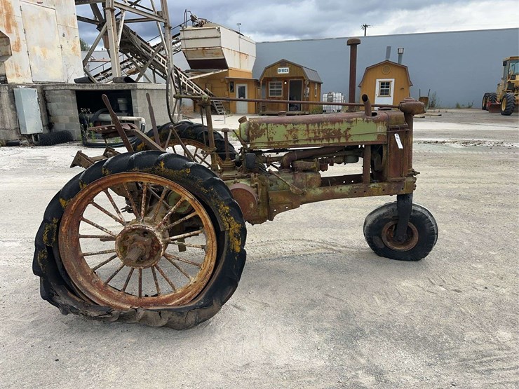 john-deere-model-b-image-6