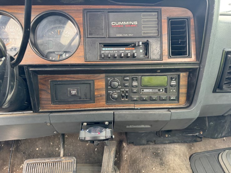 1991-dodge-ram-350-image-26