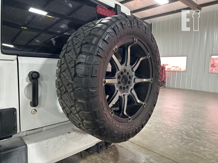 2016-jeep-wrangler-image-29