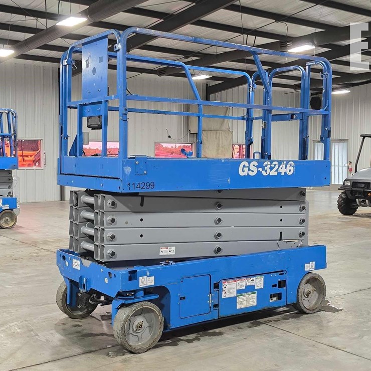 2019 GENIE GS3246