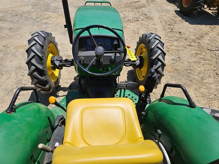 john-deere-5105-image-23