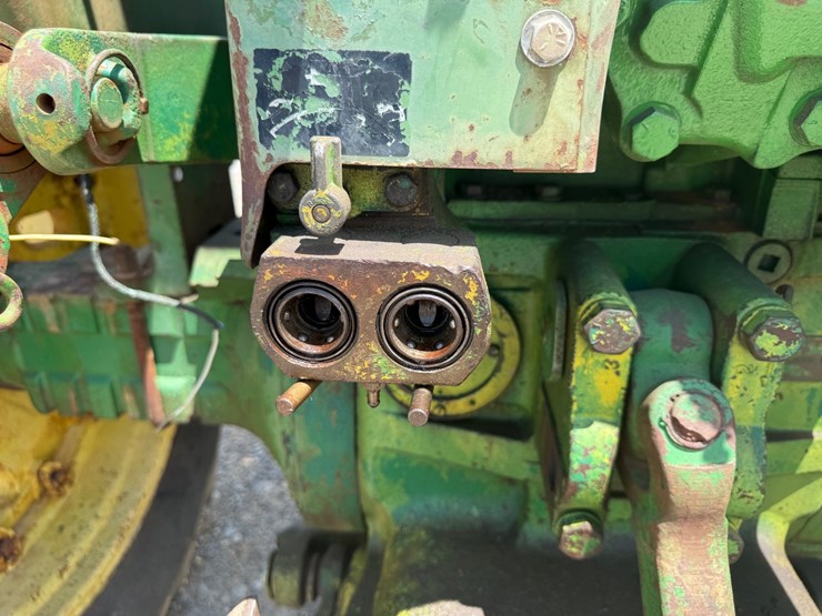 john-deere-4620-image-9