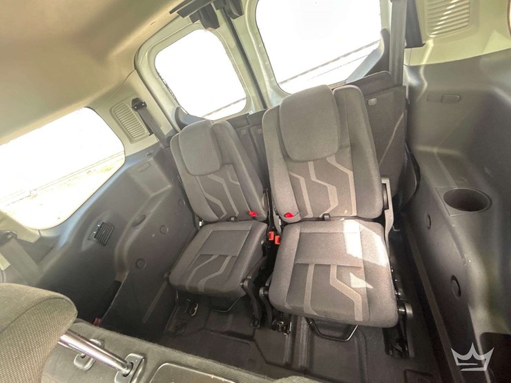 2015-ford-transit-connect-image-21