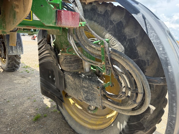 2016-john-deere-r4038-image-62