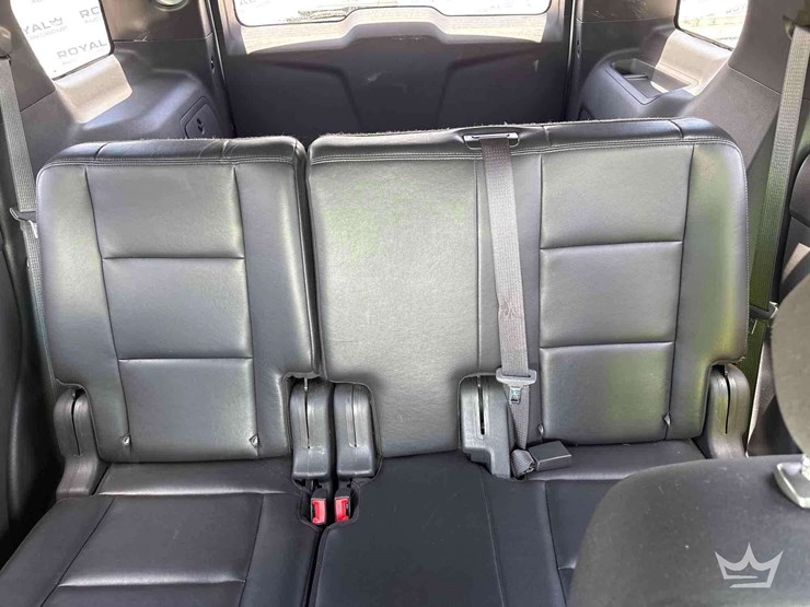 2013-ford-explorer-image-19
