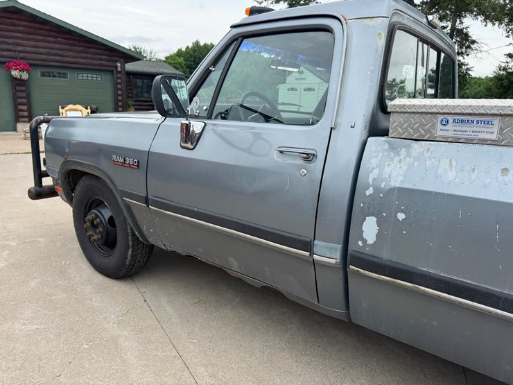1991-dodge-ram-350-image-11