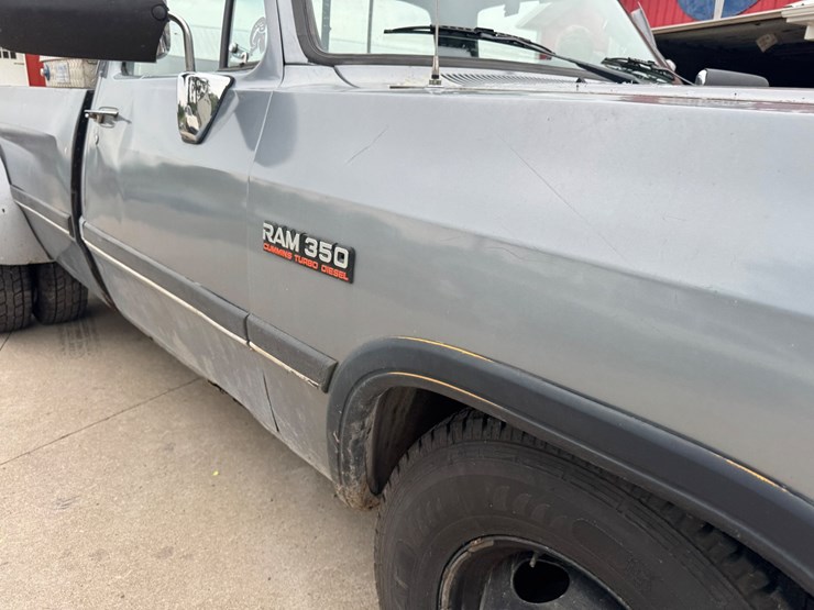 1991-dodge-ram-350-image-12