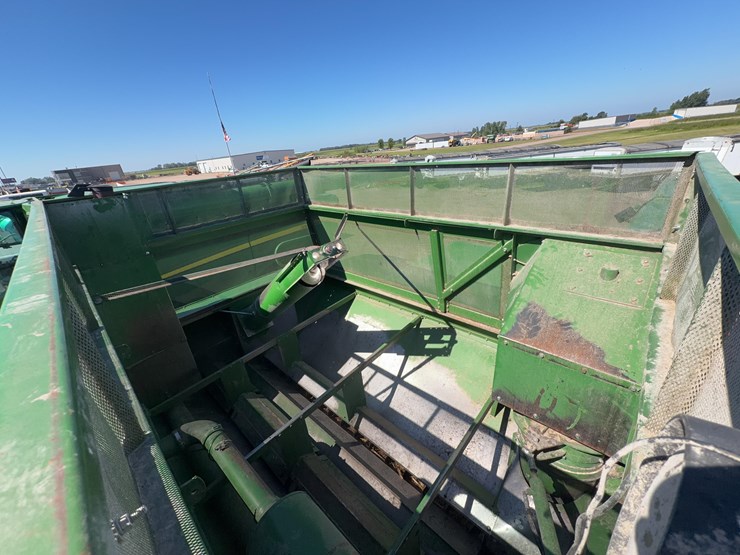 1981-john-deere-8820-image-63