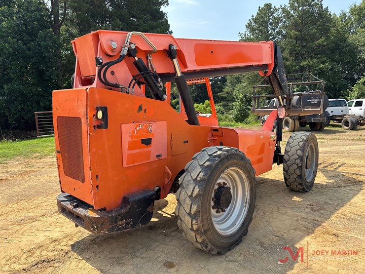 2016-jlg-6042-telehandler-image-2
