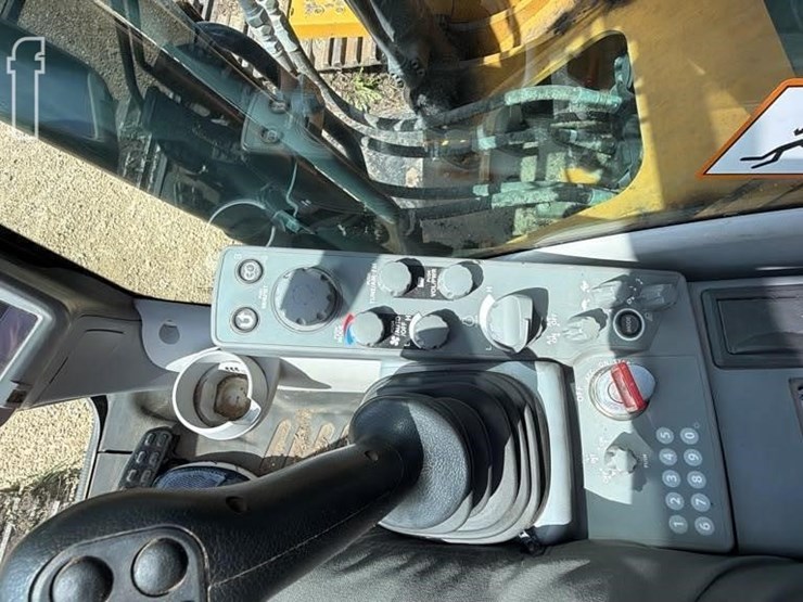 2023-deere-210-p-tier-image-14
