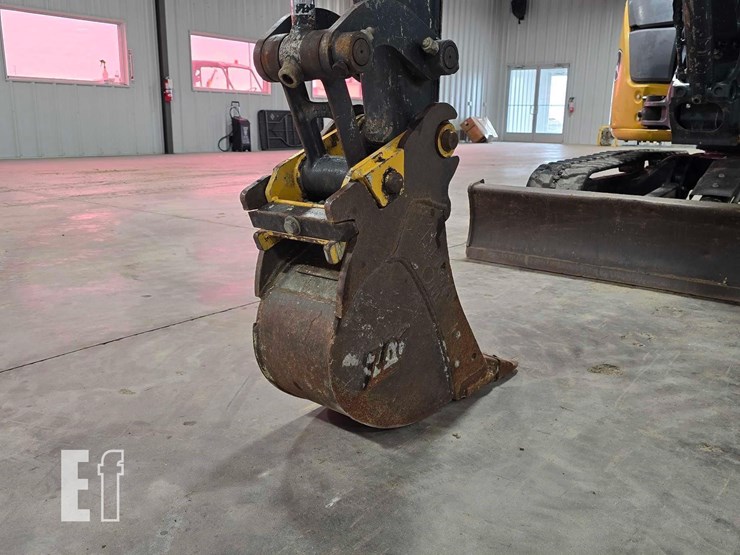 2021-deere-35g-image-11