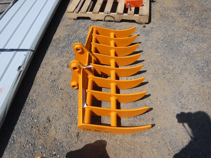 caterpillar-305-image-3