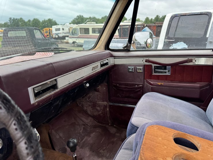 1986-gmc-3500-image-23