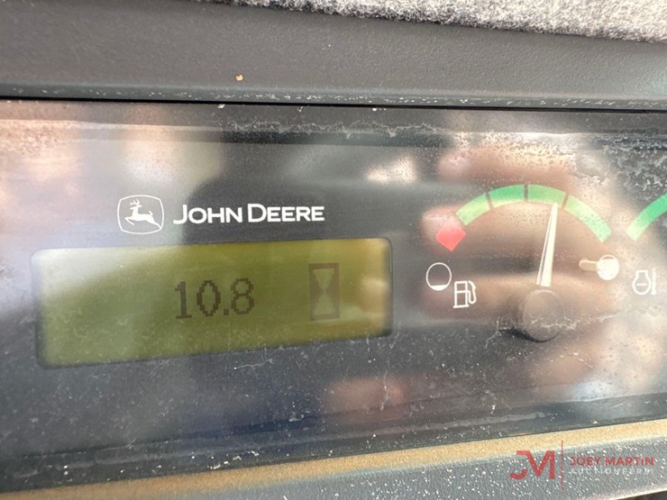 2011-deere-333d-image-20