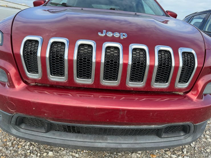 2014-jeep-cherokee-image-40