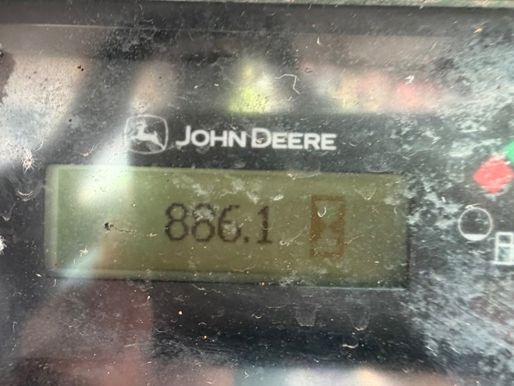 2021-deere-330g-image-18