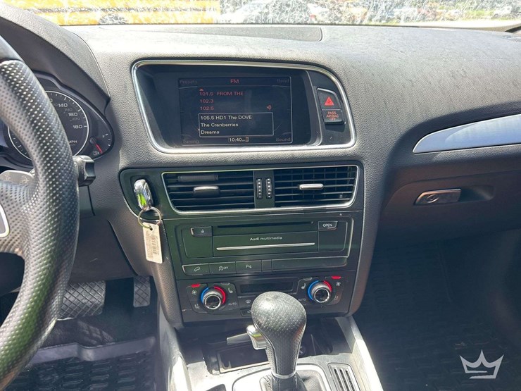 2011-audi-q5-image-18