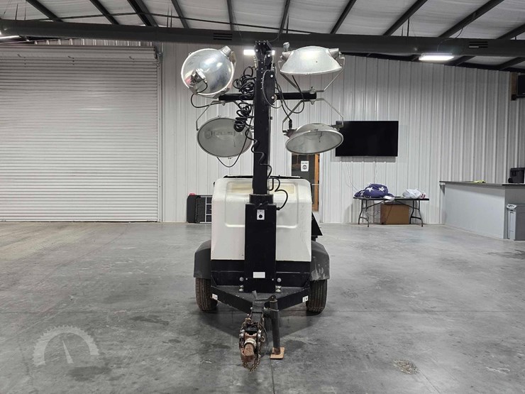 allmand-bros-night-lite-v-series-image-7
