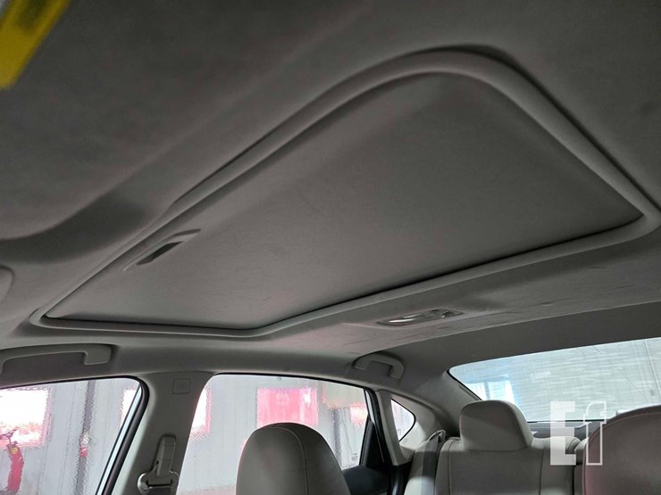 2017-nissan-sentra-image-16
