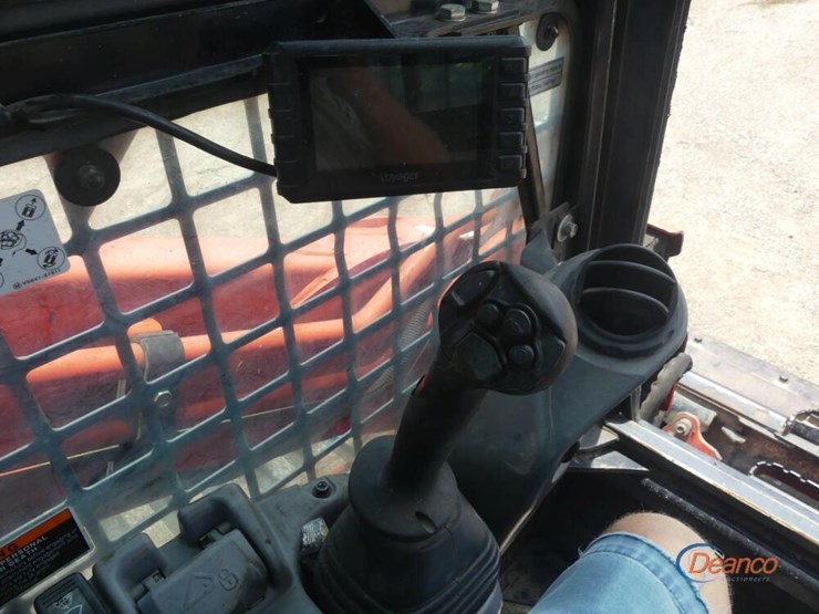 2022-kubota-svl97-2-image-10