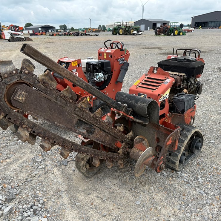 DITCH WITCH RT16