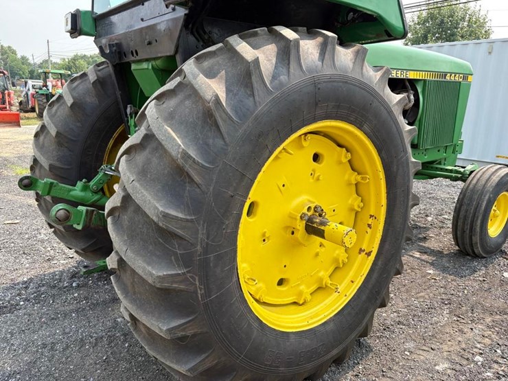 john-deere-4440-image-8