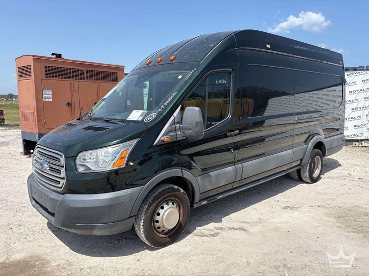 2017-ford-transit-image-1