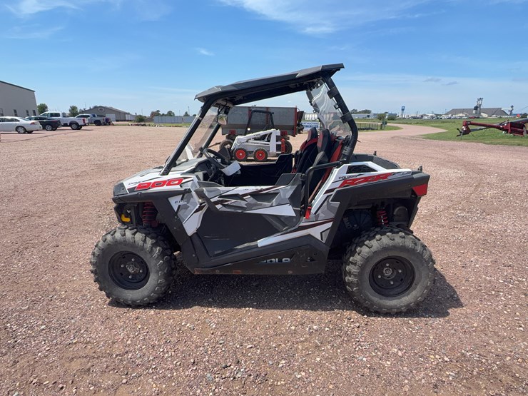 polaris-rzr-900-image-8