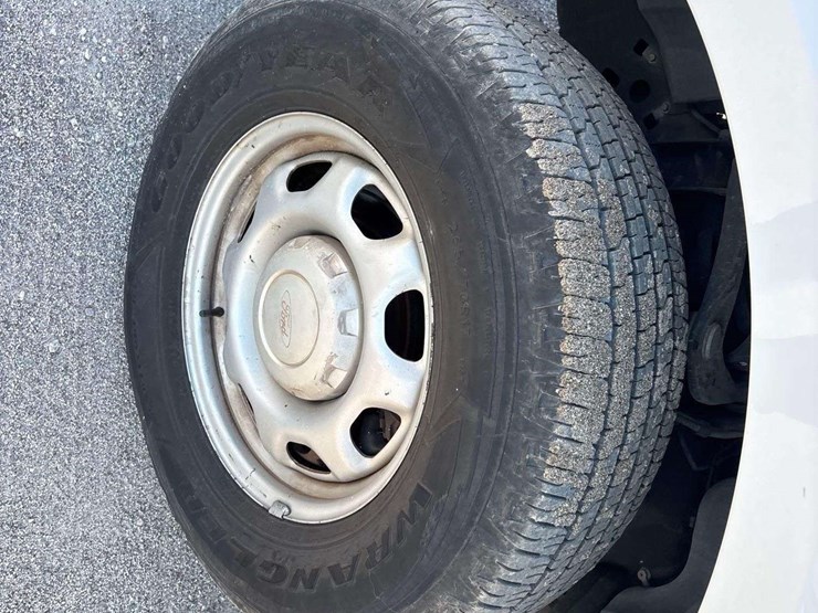 2016-ford-f150-image-27