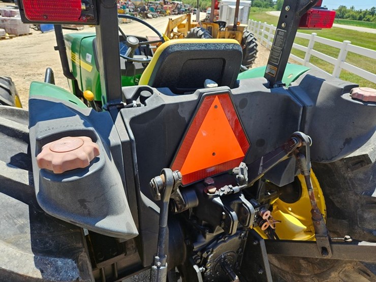 john-deere-5105-image-22