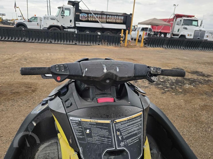 2015-sea-doo-rxt-jet-ski-image-10