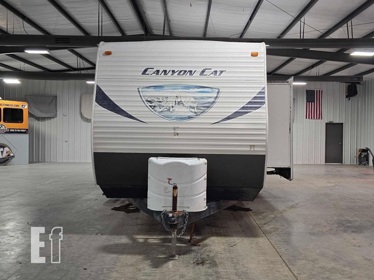 2014-palomino-canyon-cat-27rbsc-image-7