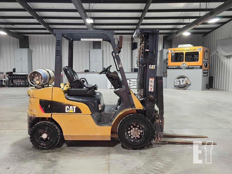 2018-caterpillar-gp25n-image-6