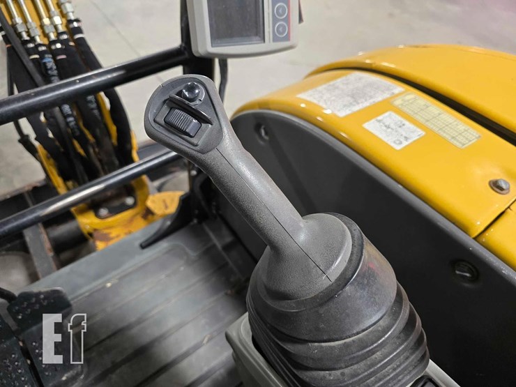 2019-caterpillar-303.5e2-cr-image-21