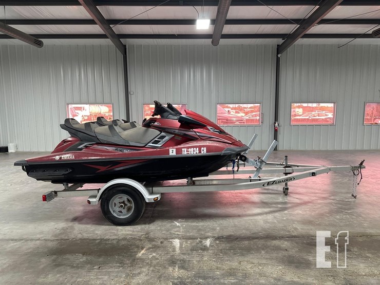 yamaha-waverunner-personal-watercrafts-image-6