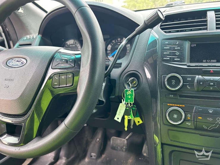 2016-ford-explorer-image-14