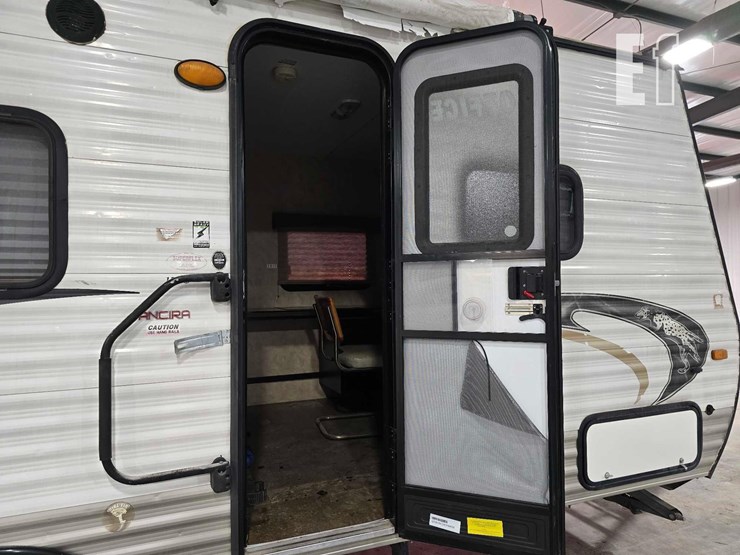 2014-coachmen-clipper-17fq-image-8